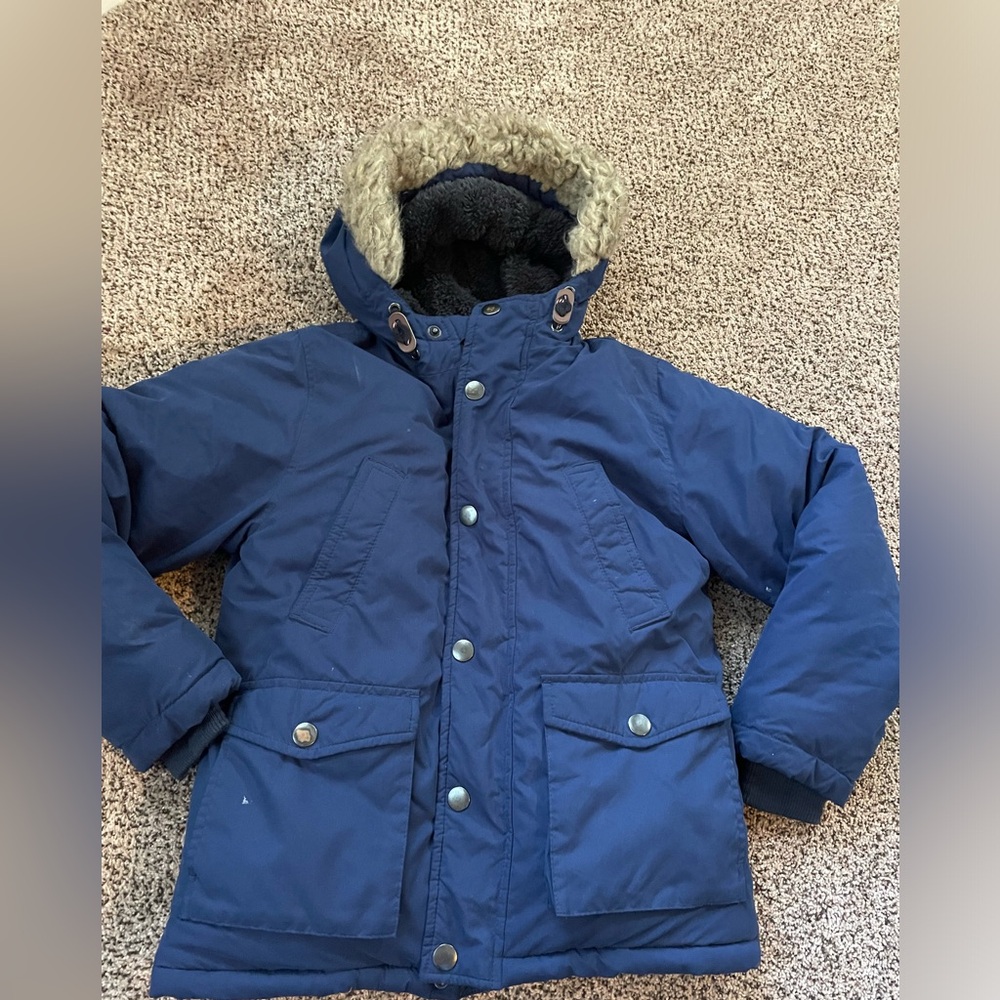Puffer jacket old navy size 6 small boys or girls navy blue